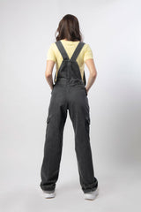 Parte trasera del peto vaquero largo para mujer