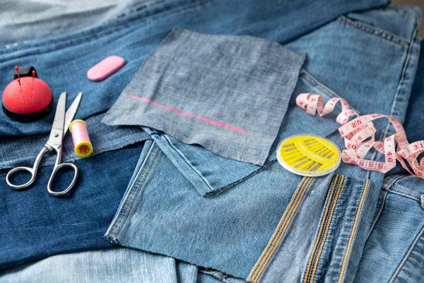 Cómo customizar o personalizar prendas vaqueras